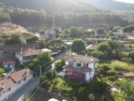 Köyceğiz Ekincik Te Satılık Deniz Manzaralı 748 M2 Müstakil Arsada 170 M2, 3+1 Villa