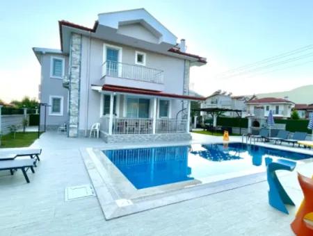 Muğla Ortaca Dalyan Da Havuzlu 4+1  Günlük Kiralık Villa