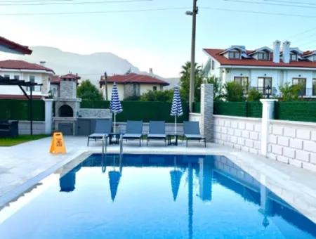 Muğla Ortaca Dalyan Da Havuzlu 4+1  Günlük Kiralık Villa