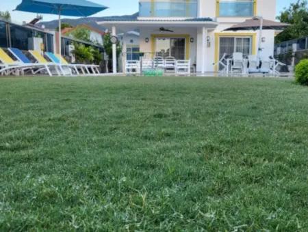 Muğla Dalyanda Satılık Yüzme Havuzlu Müstakil Lüks Villa
