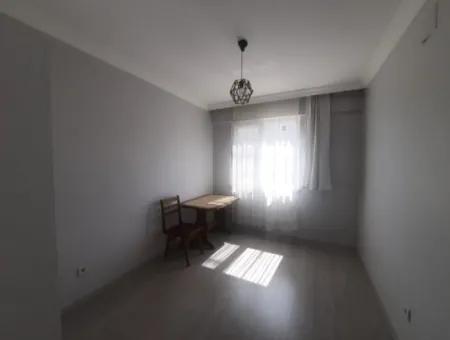 Ortaca Atatürk Mahallesinde Giriş Kat Kısmen Eşyalı 2+1, Daire Kiralık