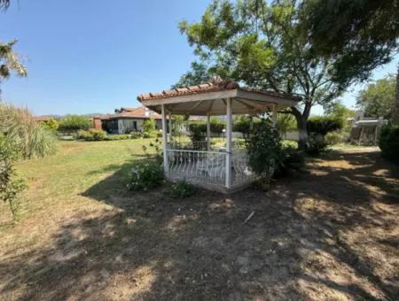Ortaca, Dalyan 4.500M2 Arazide Yüzme  Havuzlu 3+1, 100 M2 Villa Satılık