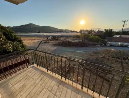 Ortacada Dalyan Yoluna Sıfır Müstakil 2,5 Katlı Bina Satılık.