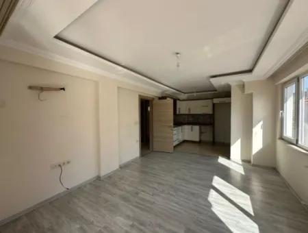 Ortaca Cumhuriyet De 2+1 3. Kat Daire Kiralık