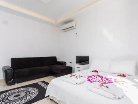 Muğla Dalyan Da 120 M2, 3+1 Eşyalı Yüzme Havuzlu Villa 6 Aylık Kiralık